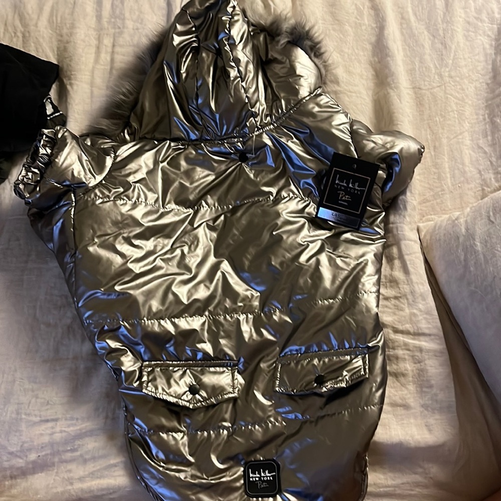LARGE Nicole Miller Puffy Dog Jacket
